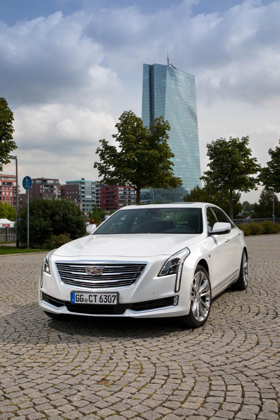  Cadillac CT6 Platinum 2016 года  (WW) (фото 28 из 42)